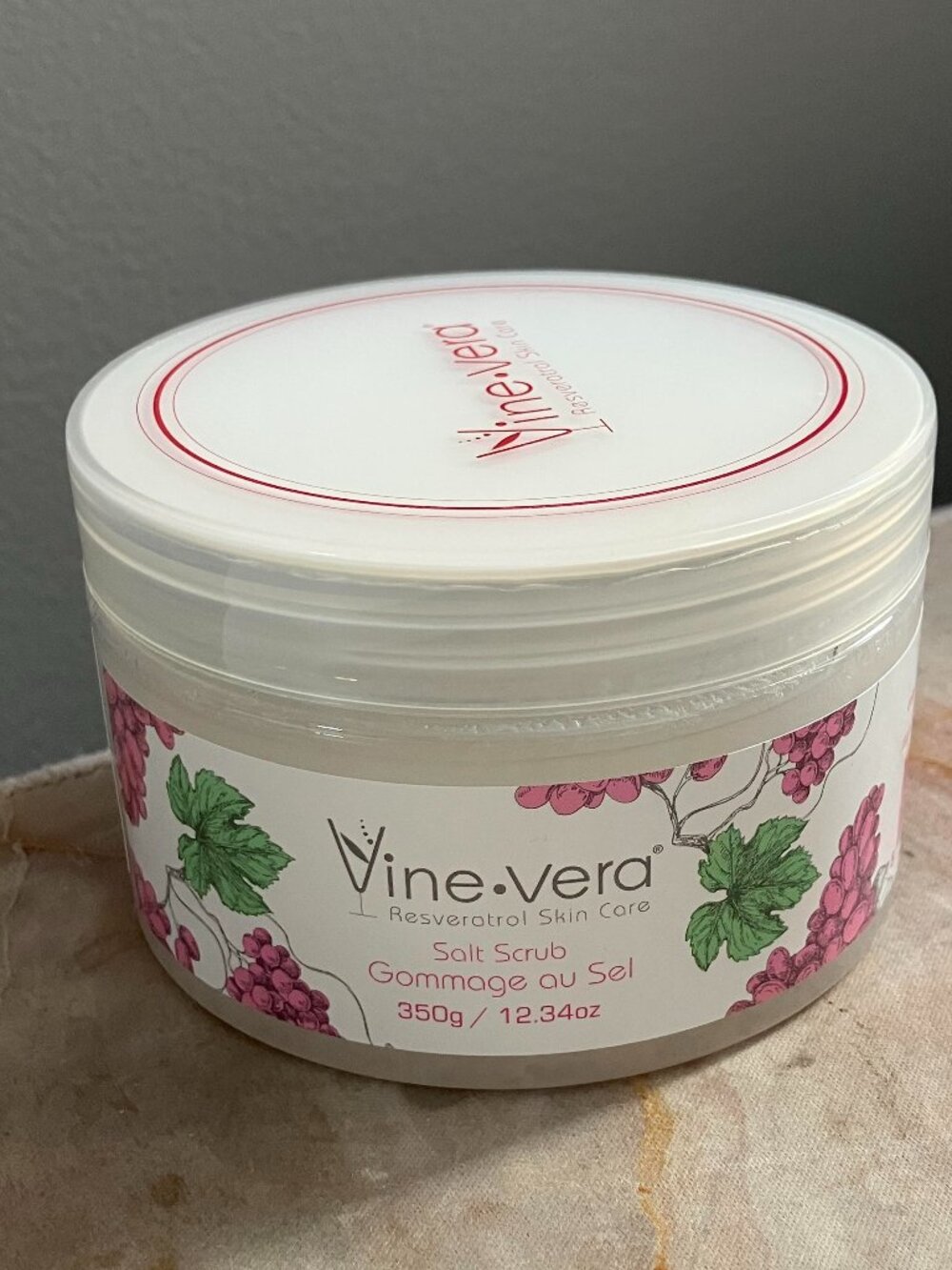 VINE VERA SALT SCRUB - 12.34 oz / 350 g - BRAND NEW - SEALED